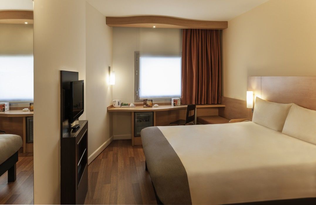 Ibis Istanbul Zeytinburnu Hotel Bagian luar foto