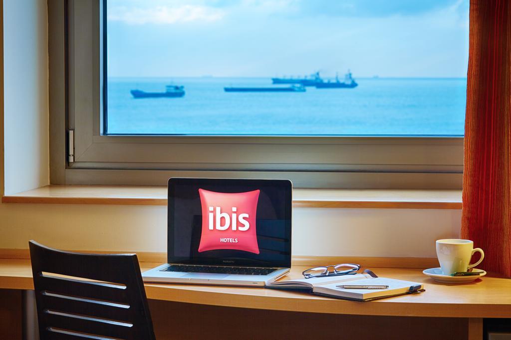 Ibis Istanbul Zeytinburnu Hotel Bagian luar foto